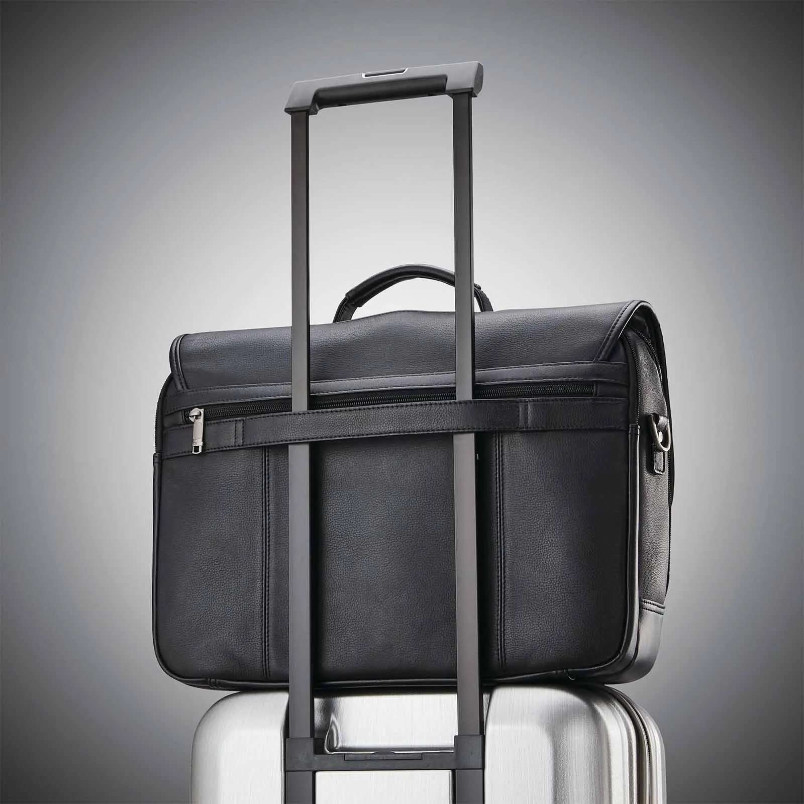 Samsonite Classic Leather 15.6 Inch Flapover Black