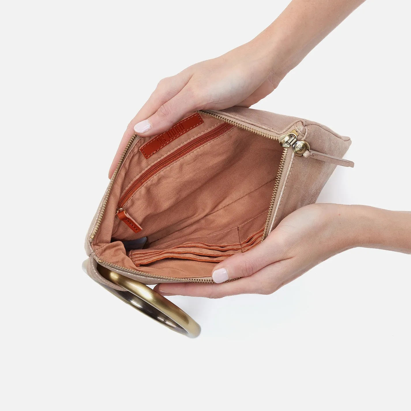 Sheila Ring Clutch In Metallic Leather - Gilded Beige