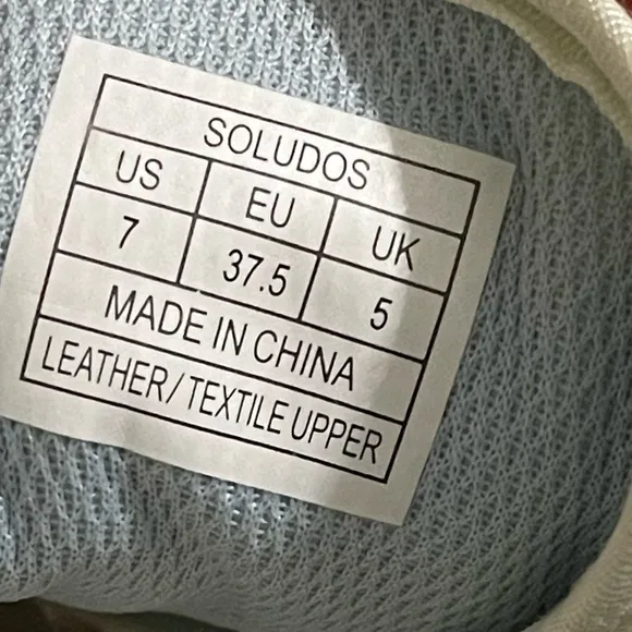 SOLUDOS PARADISO RETRO SNEAKERS MULTI-COLOR  LEATHER/TEXTILE ROUND TOE SIZE 7