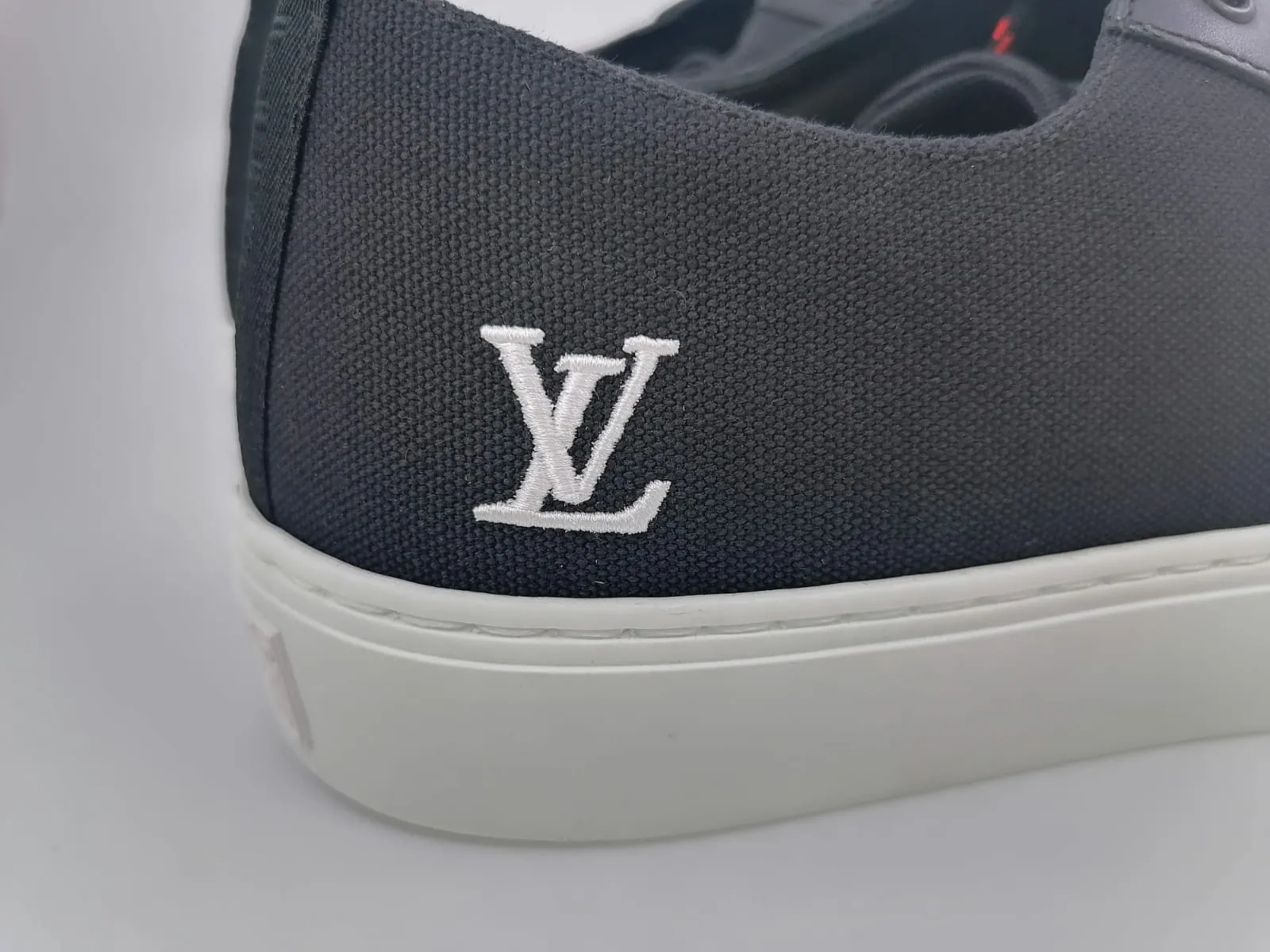 Tattoo Sneaker