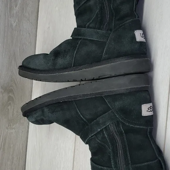 Ugg Australia Maddi Kids Big Girl Tall Leather Sheepskin Boots shoes sz 3