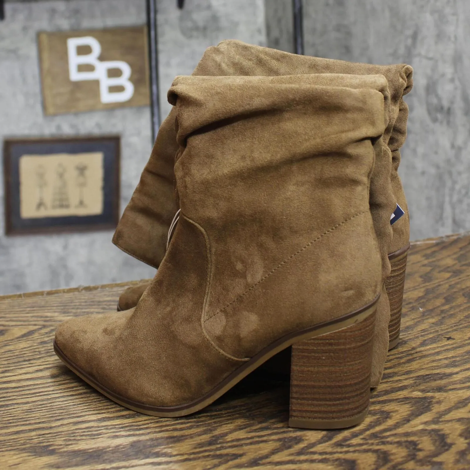 Universal Thread Womens Junie Tall Boots 90975015 Taupe Brown 6M