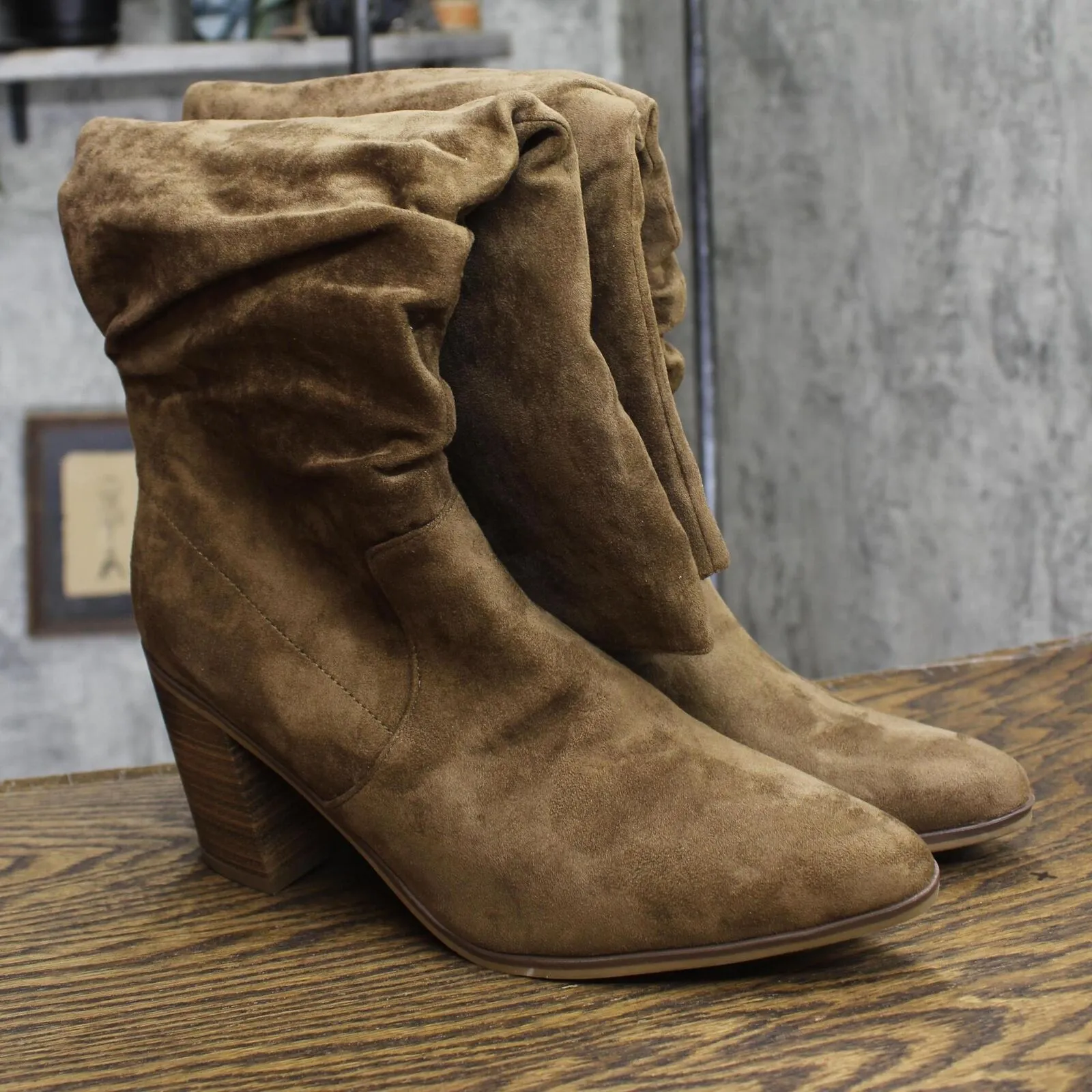 Universal Thread Womens Junie Wide Calf Tall Boots 90975015 Taupe Brown 11M-WC