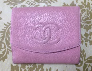 Vintage CHANEL milky pink caviar leather wallet with stitched CC mark. Classic.