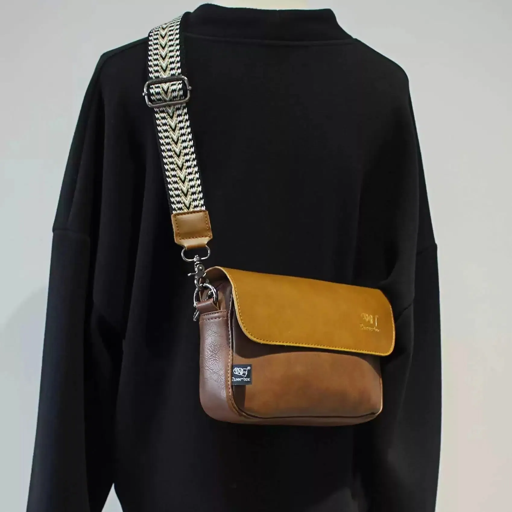 Vintage Crossbody Leather Bag