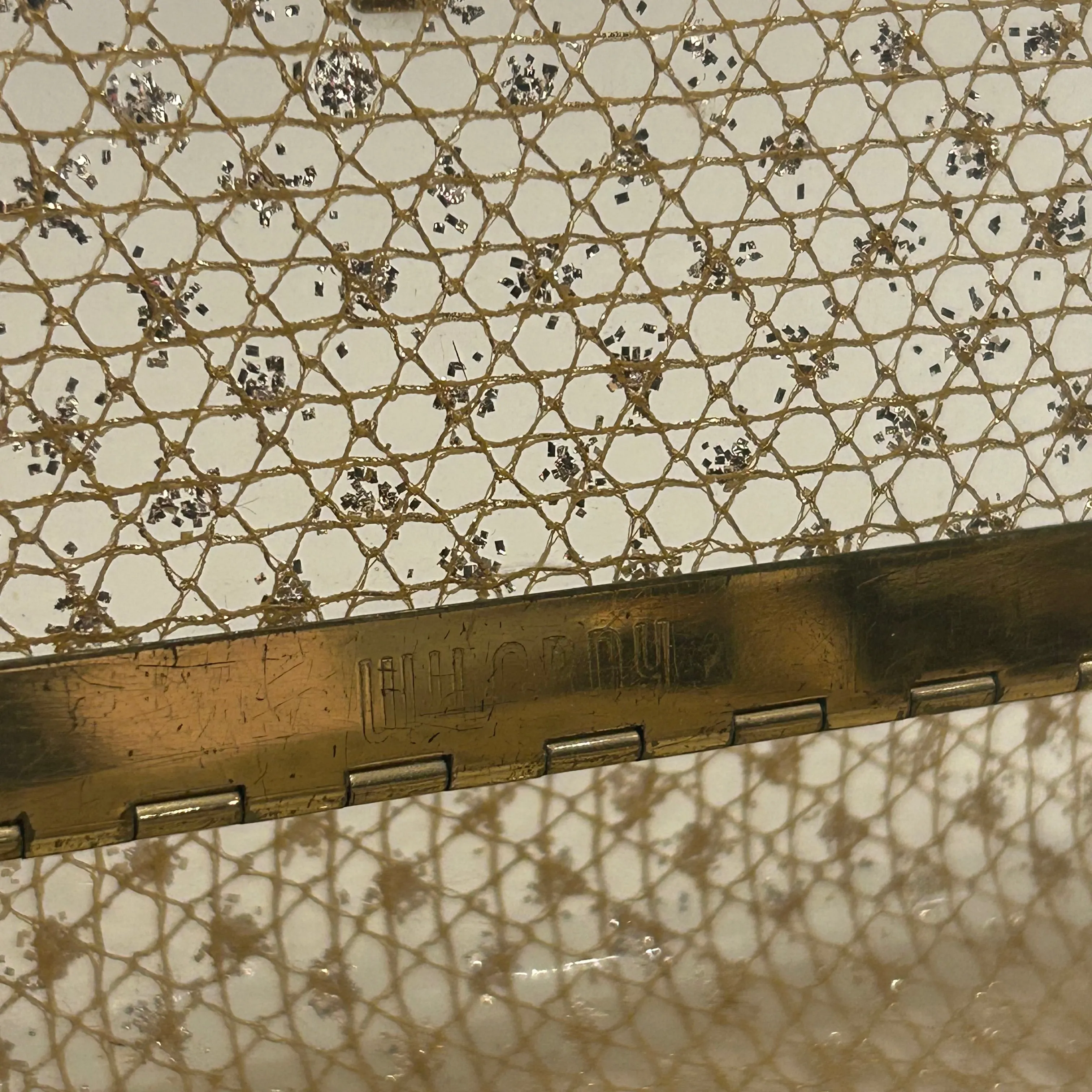 Vintage Wilardy Originals Stardust Lucite Clutch (1124e)