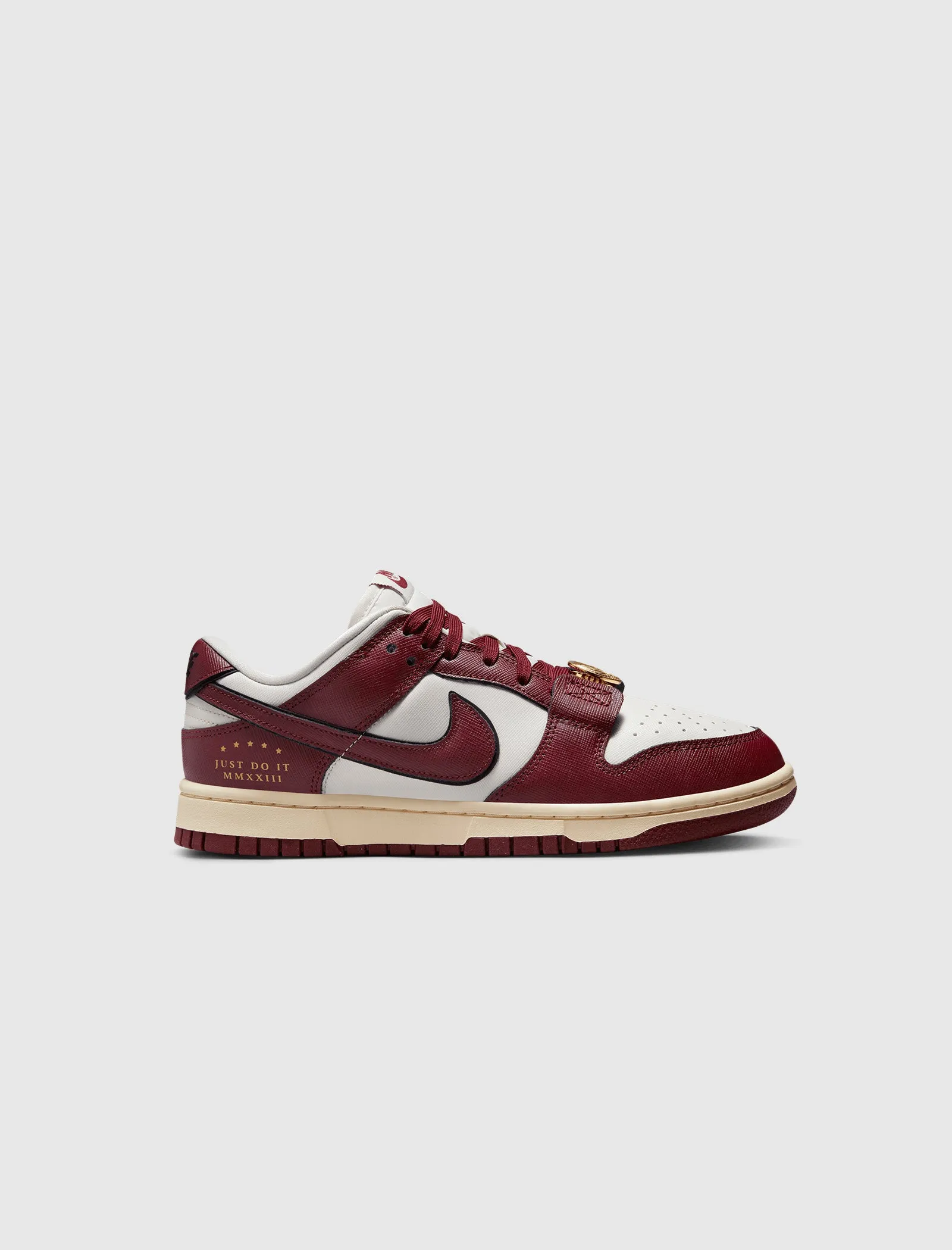 WOMEN'S DUNK LOW SE "SAIL TEAM RED"