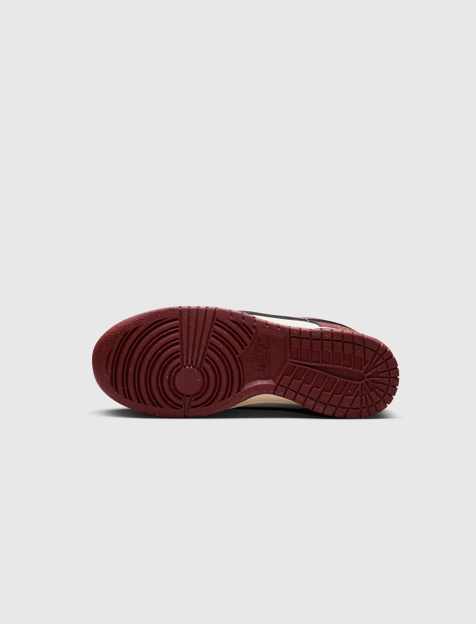 WOMEN'S DUNK LOW SE "SAIL TEAM RED"
