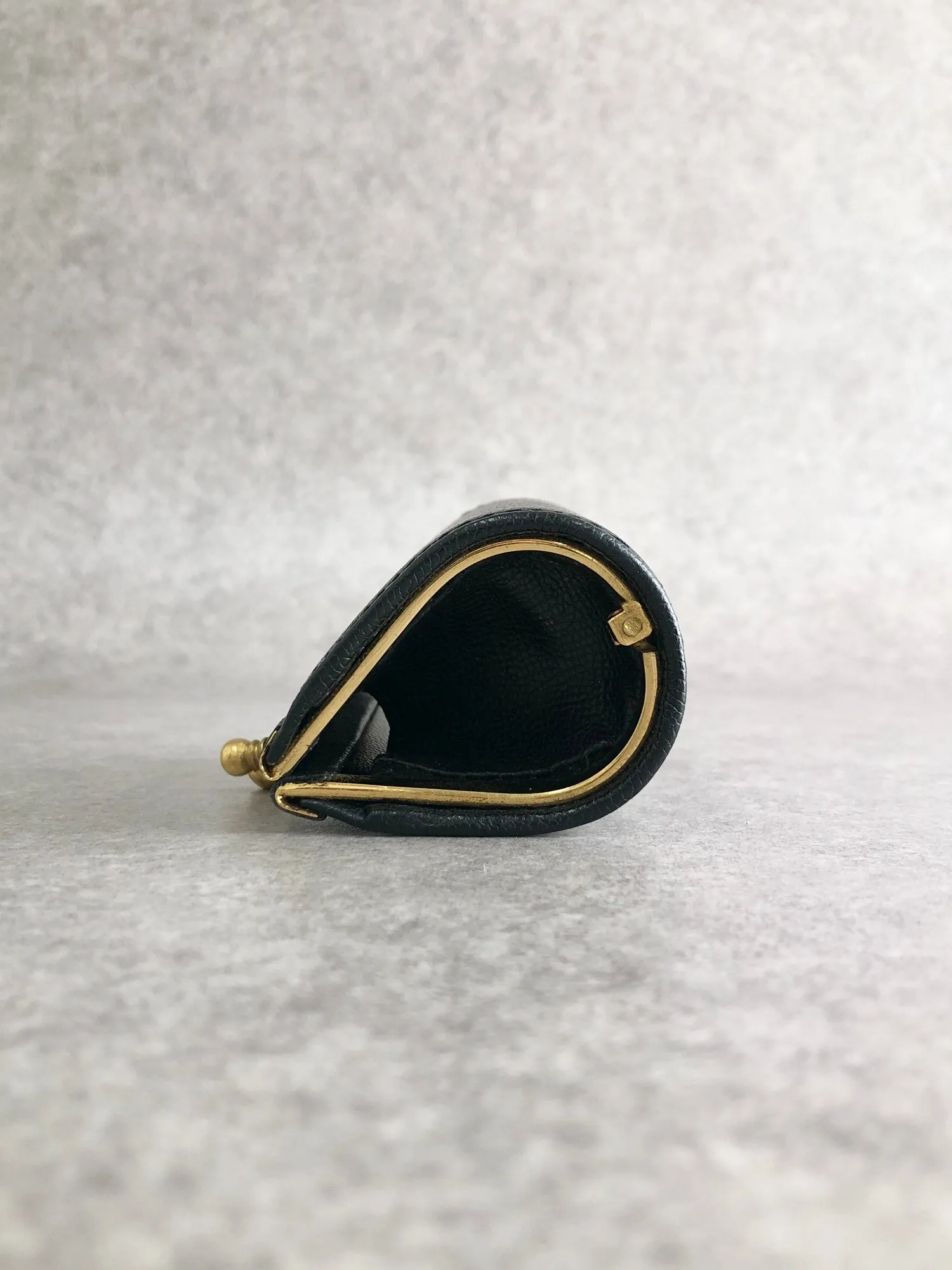 Yves Saint Laurent YSL Logo Metal Clasp Coin Purse Black Vintage hvc8nr