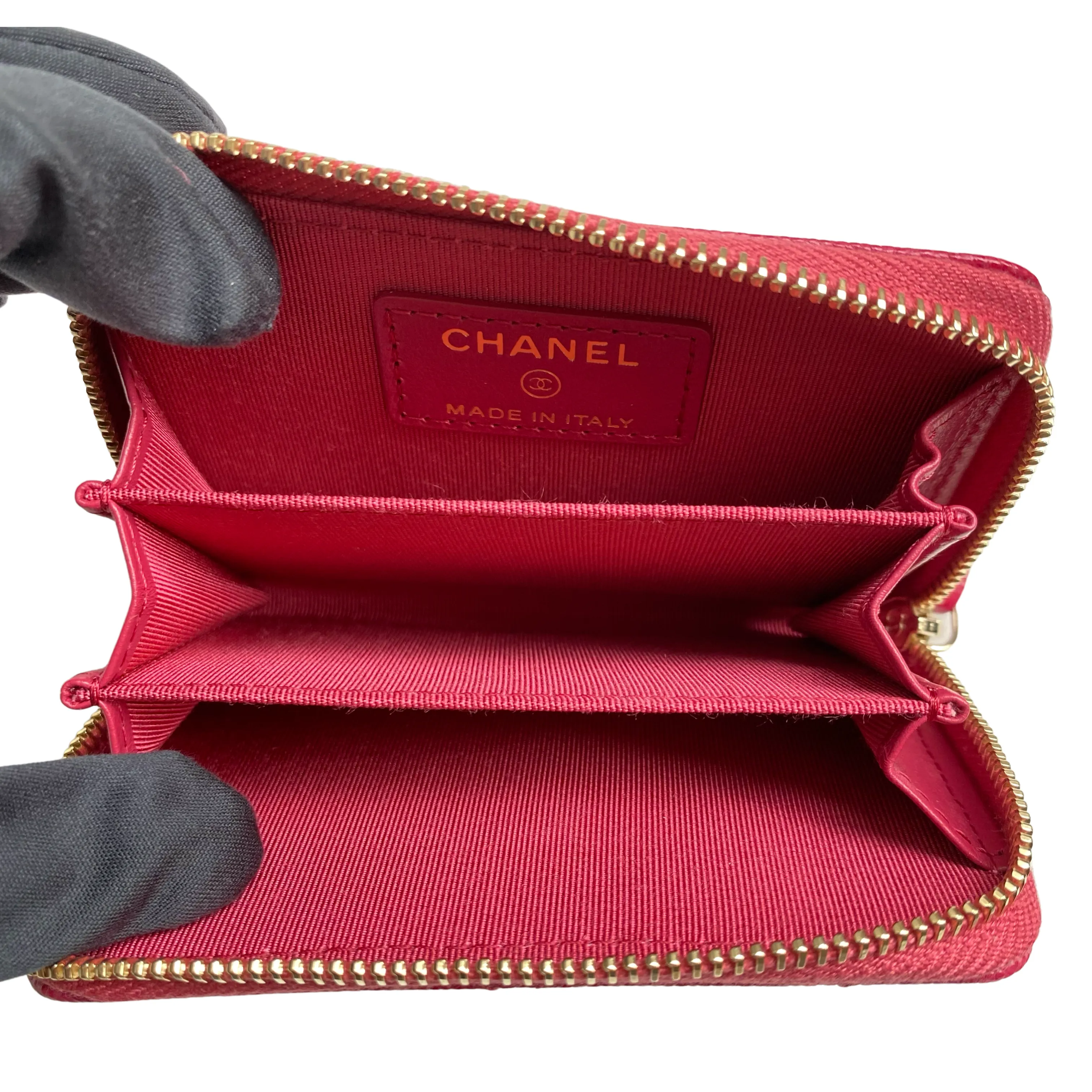 Zippy Wallet Coin Purse in 21A Raspberry Caviar